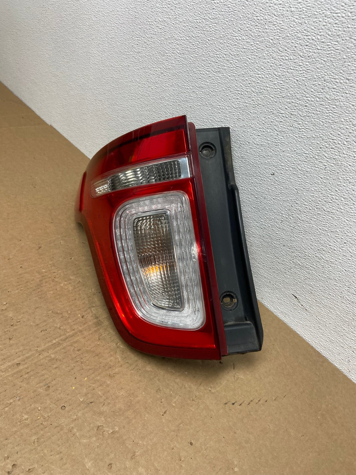 2011 2012 2013 2014 2015 Ford Explorer Left Driver LH Side Tail light AC1273 LK1