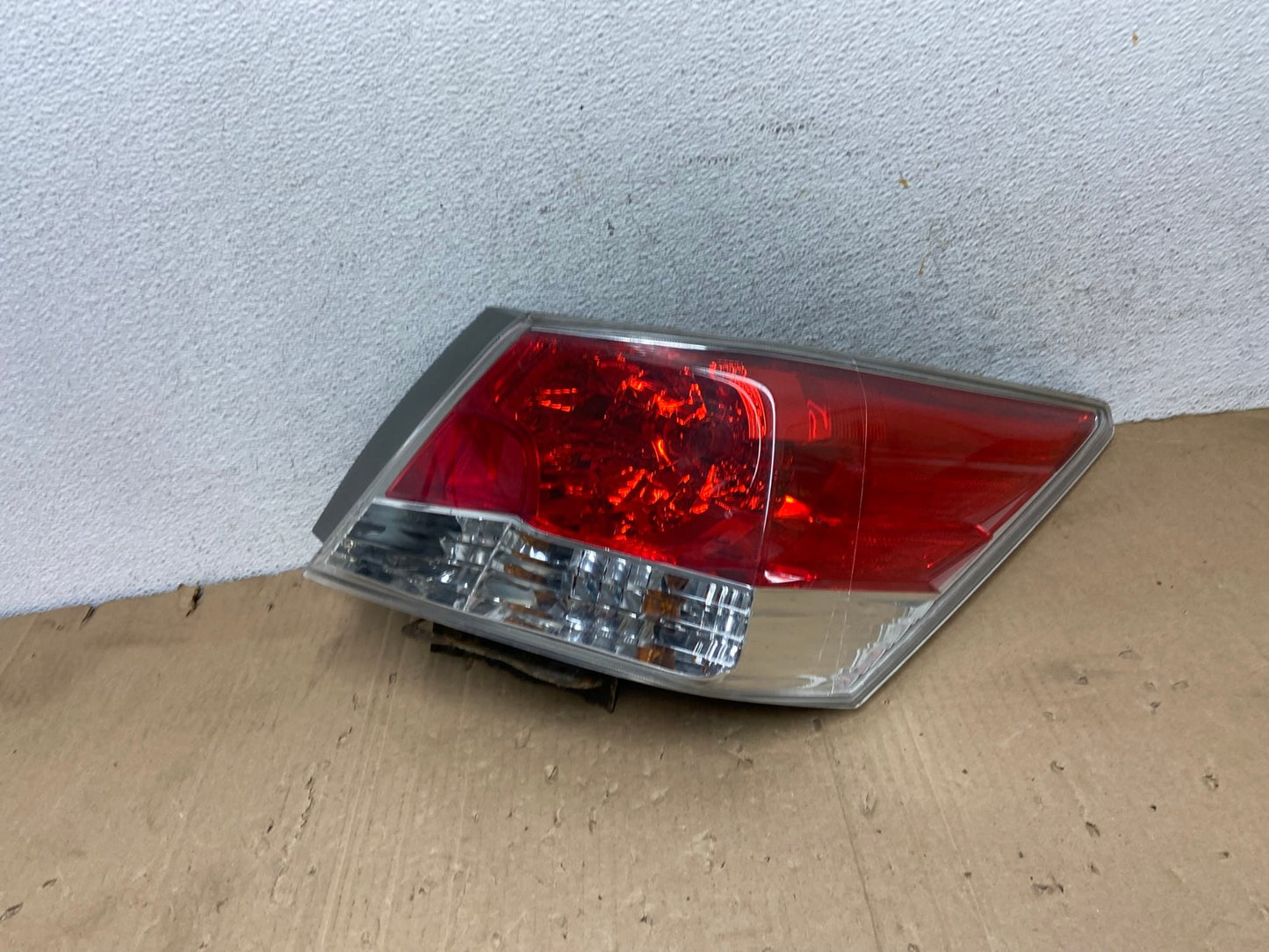 2008 to 2012 Honda Accord Sedan Tail light Right Passenger RH AE9178 LK0