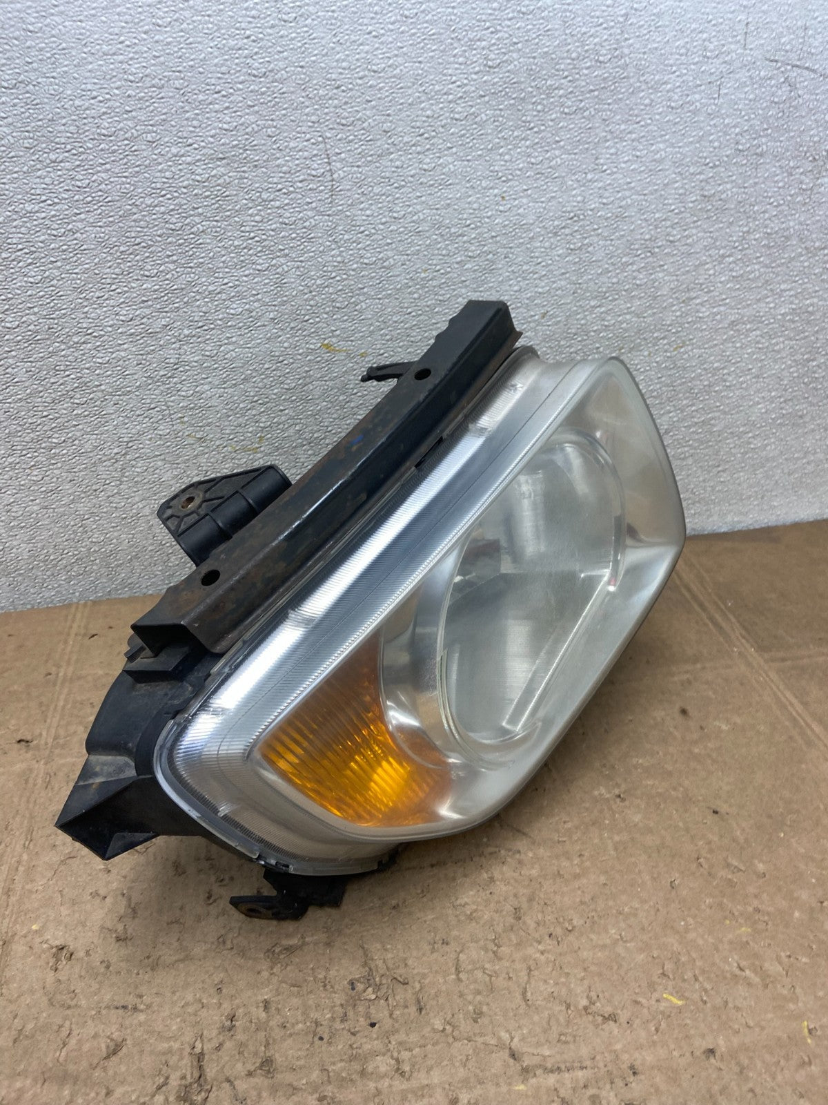 2003 to 2006 Honda Element Right Passenger Rh Side Headlight Oem Y8227 DW2