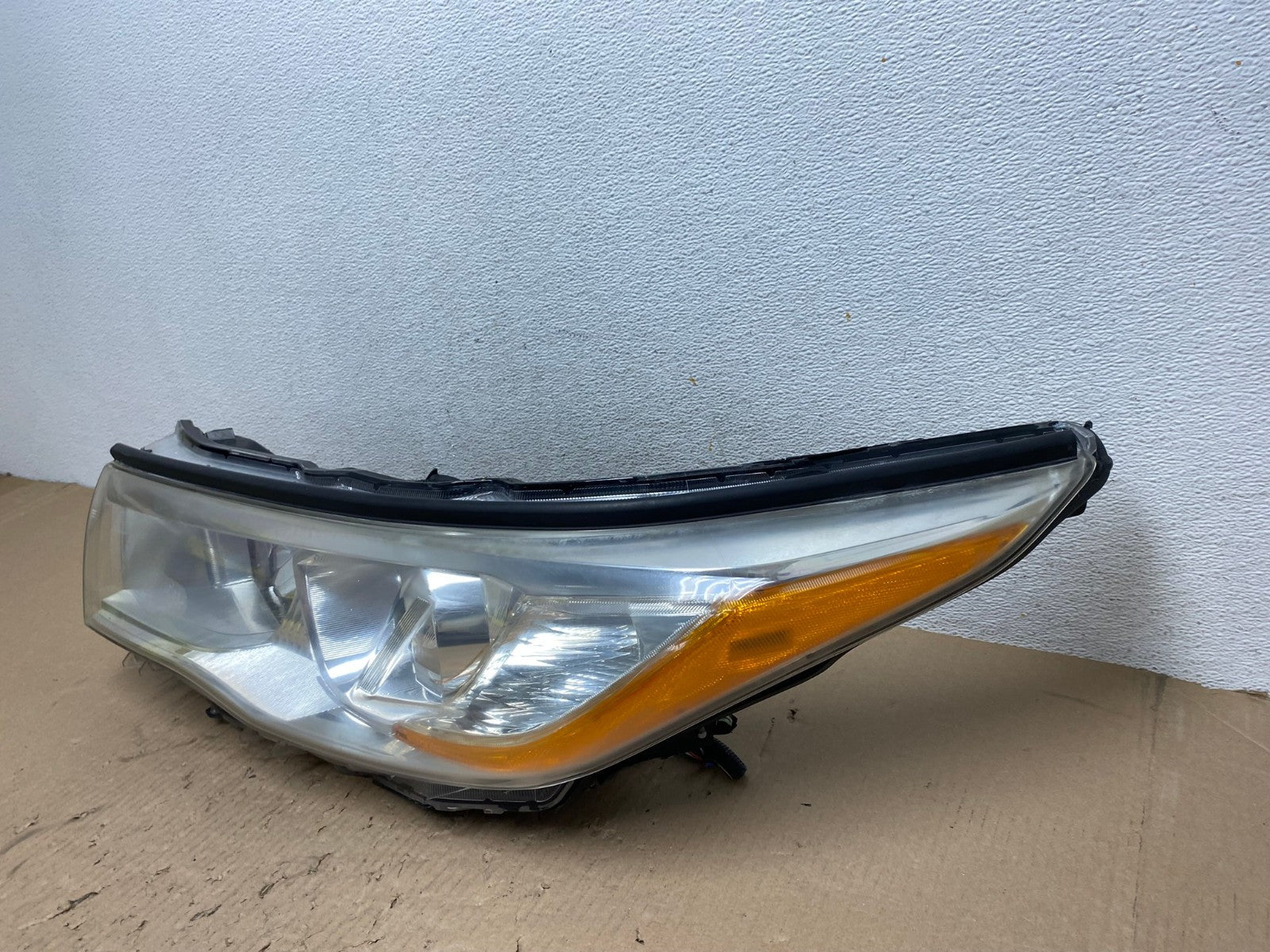 2014 - 2016 Toyota Highlander Left Driver LH Halogen Headlight AE8825 LK1