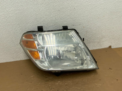 2008 to 2012 Nissan Pathfinder Halogen Headlight Right Passenger AD4259 DW0