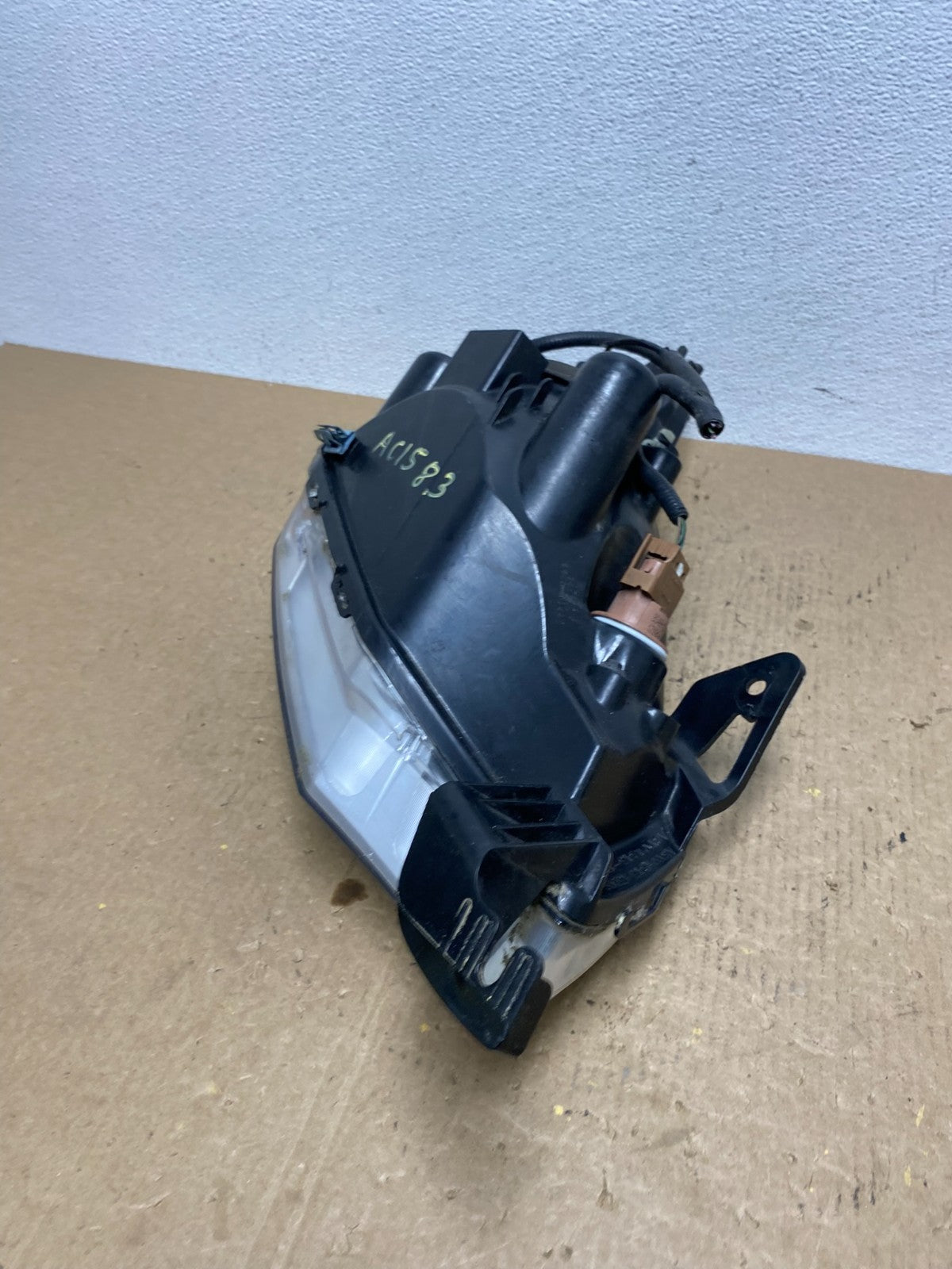 2008 2009 2010 2011 Ford Focus Left Driver Lh Headlight Halogen AC1583 DW6