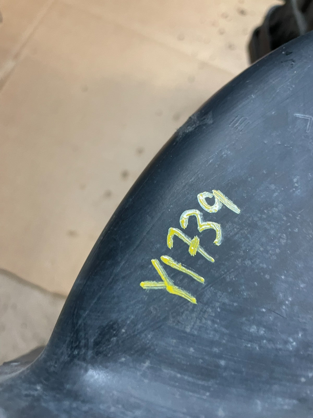 2002-2008 Dodge Ram 1500 5.7L Air Cleaner Filter Box Y1739 DG7