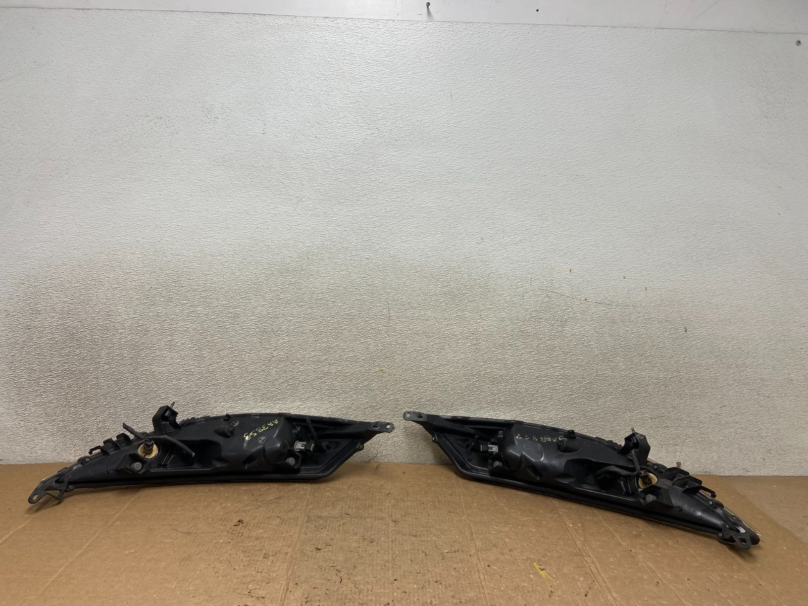 2011-2014 Nissan Juke Turn Signal Headlights Left+Right Halogen OEM AA3853 DW6