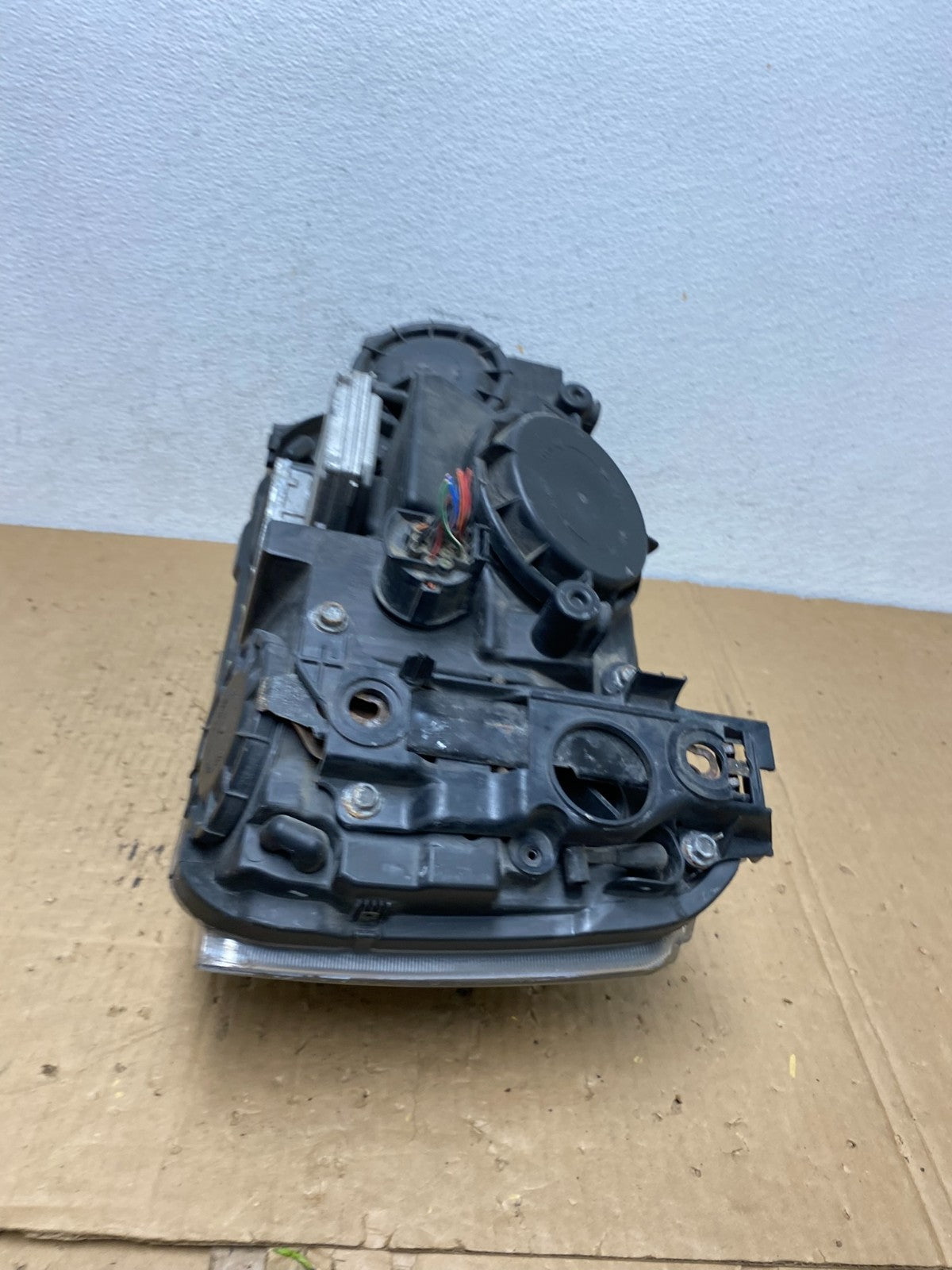 2006-2009 Land Rover Range Rover Right Passenger Xenon Headlight AD2475 DW6