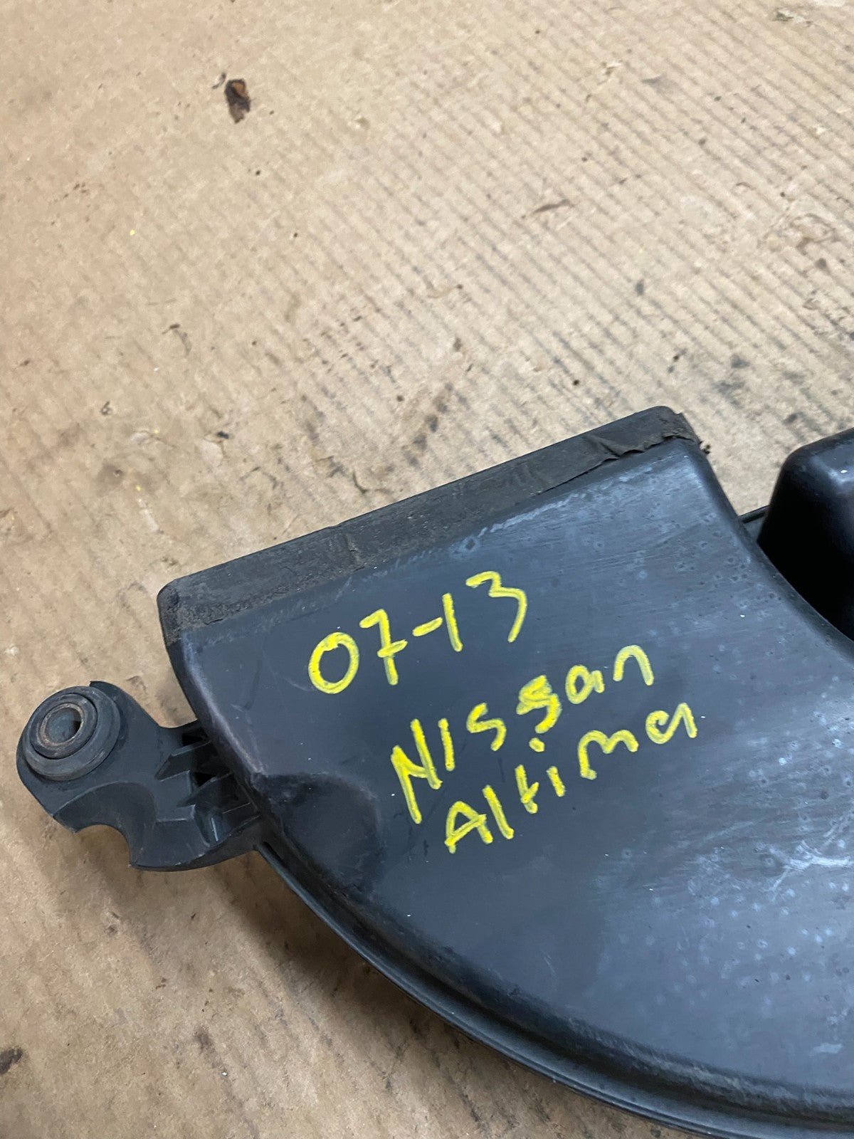 2007 to 2013 Nissan Altima 2.5L Air Duct Tube Resonator 16554-JA000 OEM V9687 DG8