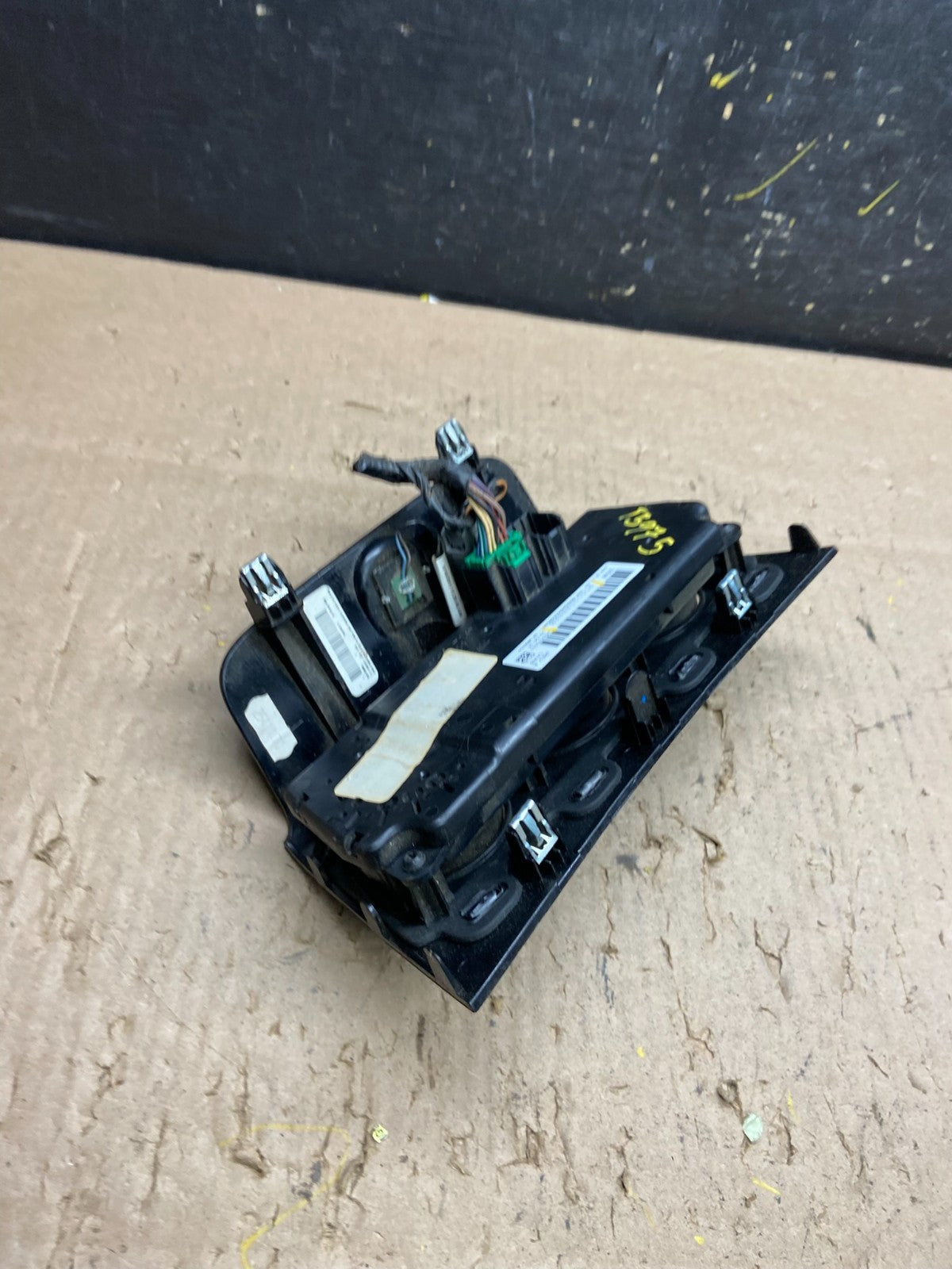 2011 to 2014 Chrysler 200 Heater AC Climate Switch Temperature Control T5975 DG3