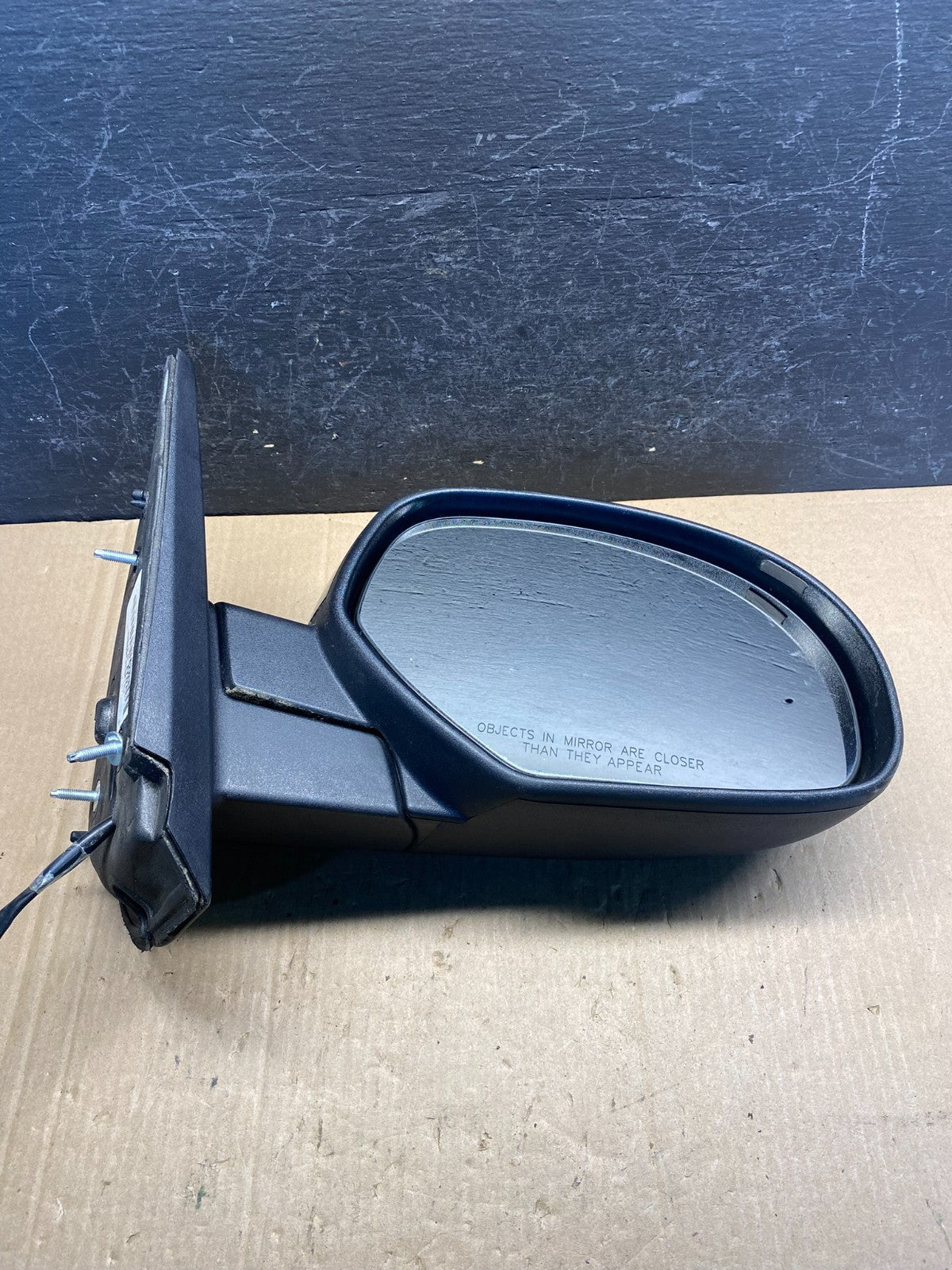 2009 to 2014 Gmc Yukon Right Passenger Side View Door Mirror AE7652 DW8