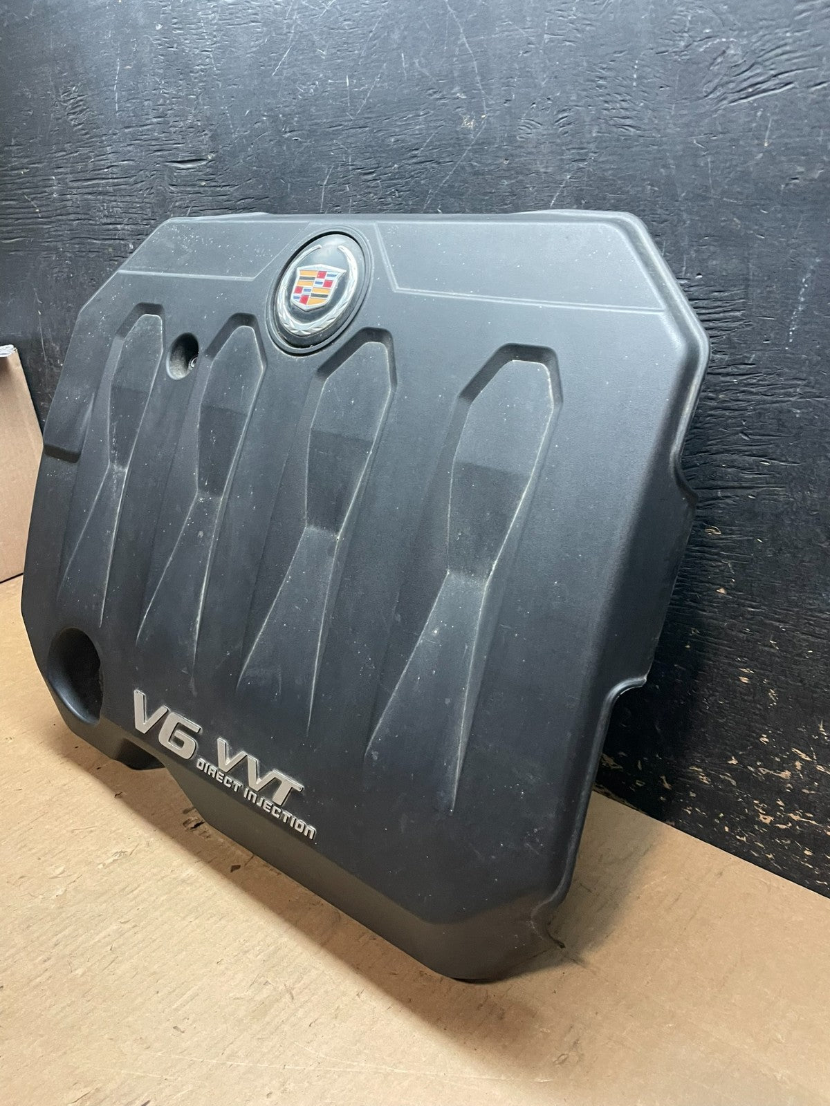 2013 to 2016 Cadillac SRX 3.6L Plastic Engine Cover Shield OEM AA2323 DG2