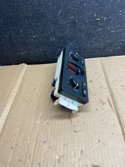 2003-2009 GMC Chevrolet Envoy Trailblazer Climate Control A/C Panel ai2717 DG1