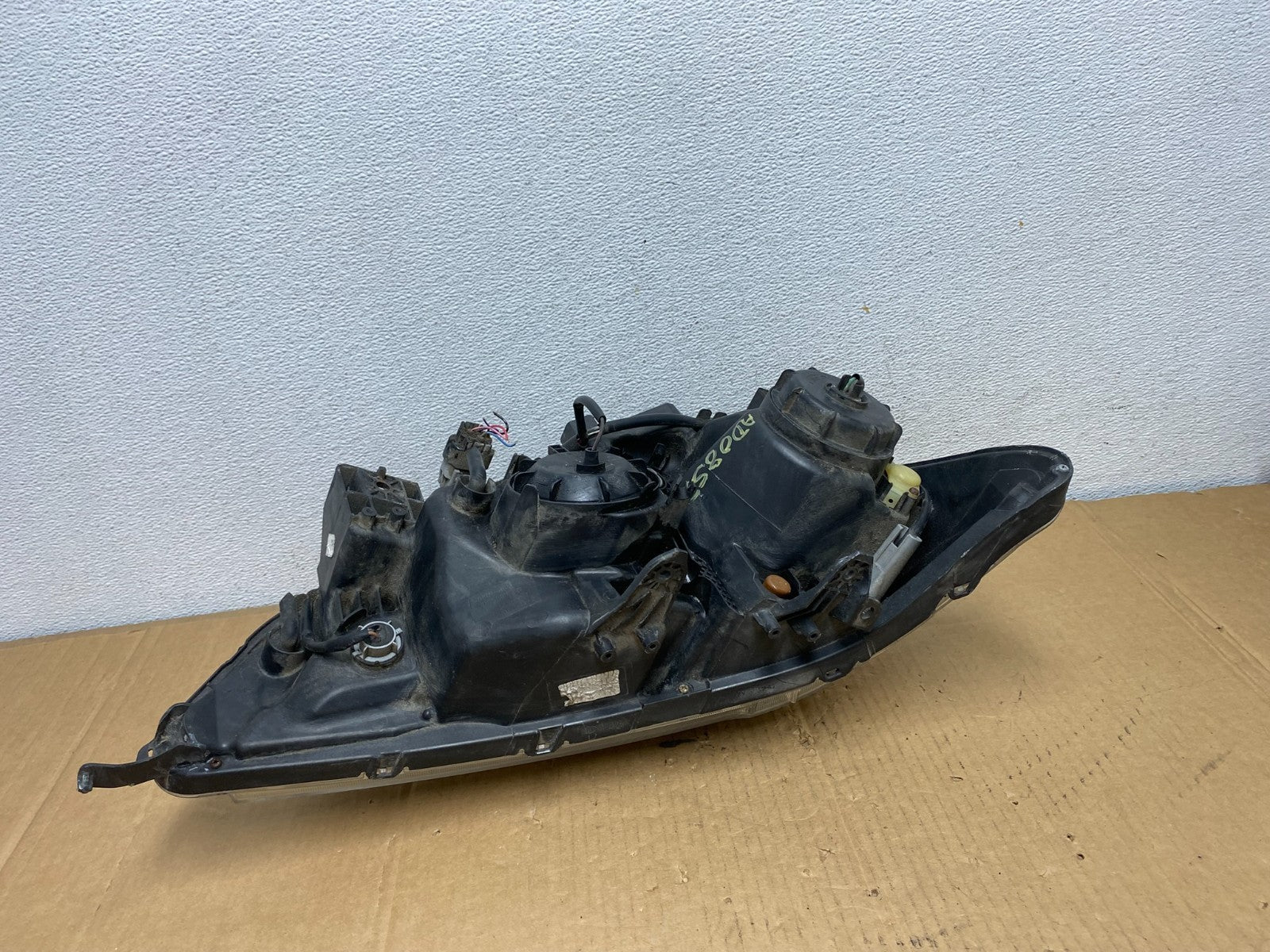 2011 - 2019 Mitsubishi Outlander Sport Left Driver LH Halogen Headlight AD08575