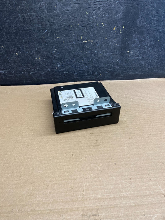 2015 - 2018 Chevrolet Tahoe Yukon Dash CD Player Module 84016434 AH1321 DG0
