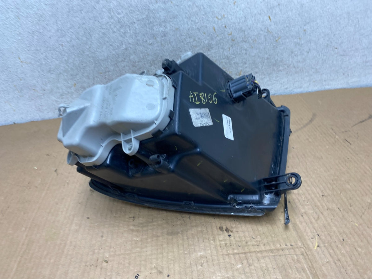 2005 to 2011 Cadillac STS Left Driver LH Side Xenon Headlight AI8106 DW6