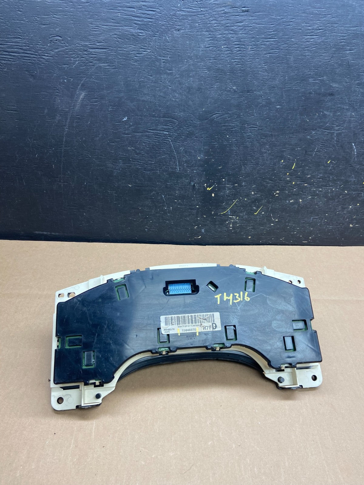 2004 to 2007 Chevrolet Express Speedometer Cluster Gauge T4316 DG4
