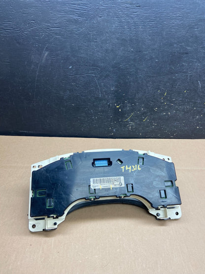 2004 to 2007 Chevrolet Express Speedometer Cluster Gauge T4316 DG4