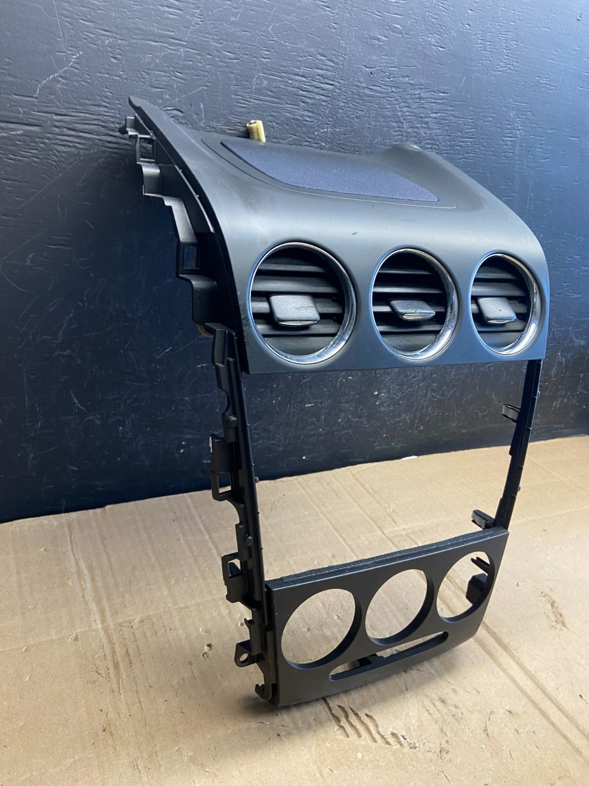 2010 - 2012 Mazda CX-7 Radio Dash TrimClimate Control Bezel W/Vent ad7187 DG2