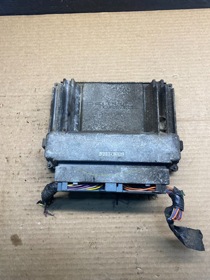 2001-2002 Silverado Tahoe Engine Computer Module 12200411 ECM ECU AF6821 DW1