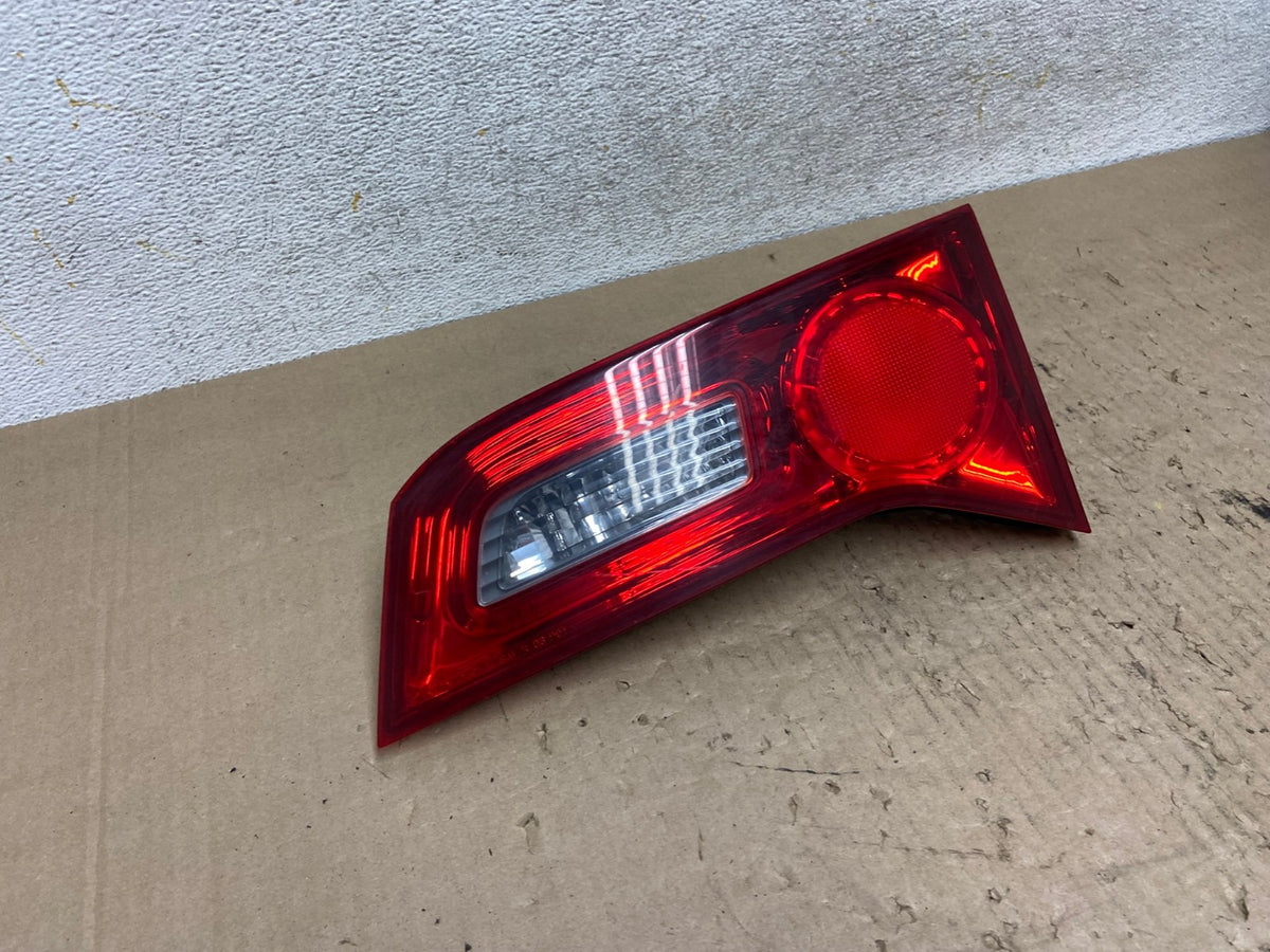 2007 2008 2009 Acura Rdx Right Passenger Side RH Inner Tail Light AI2535 LK2