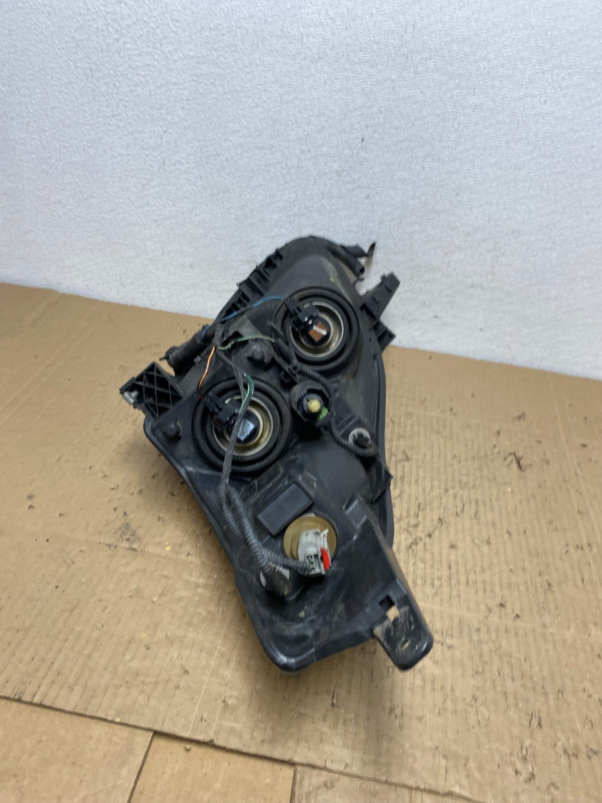 Sedan 2010 2011 2012 Nissan Altima Headlight Right Passenger Rh OEM AC4189 DW7