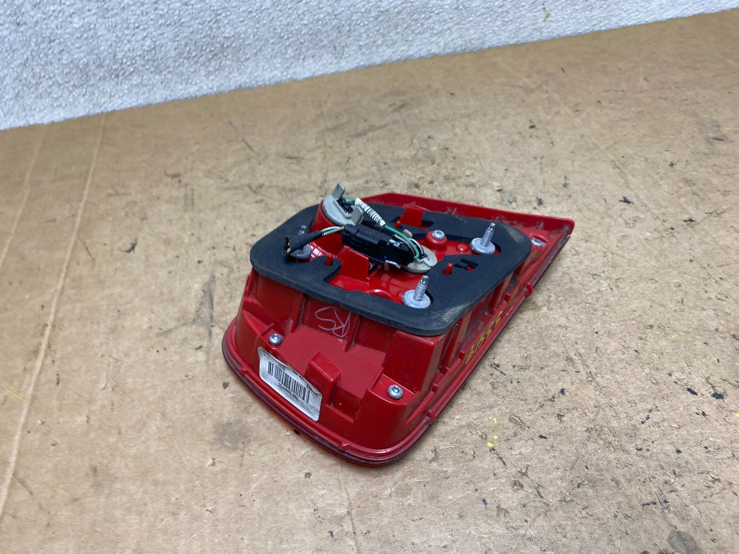 2013-2016 Chevrolet Malibu Right Passenger Rh Inner Tail Light T5549 DW5