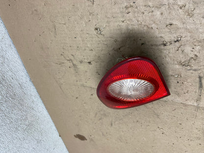 2003 - 2008 Toyota Corolla Inner Left Driver Lh Side Tail Light AG5464 LK2