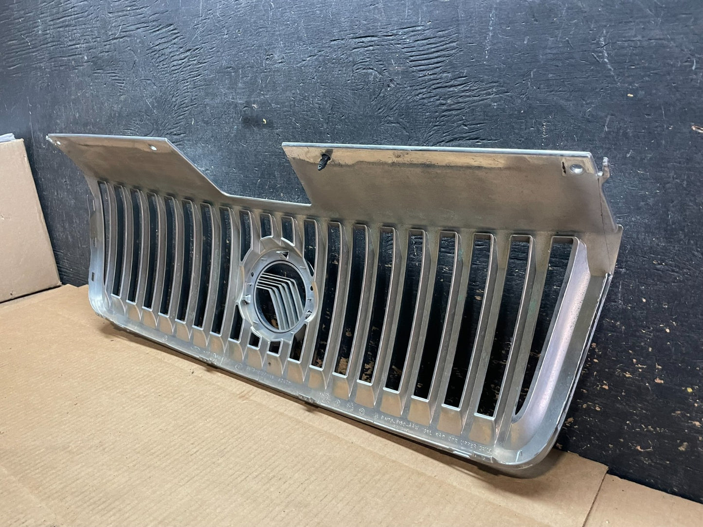 2006 2007 2008 2009 Mercury Milan Front Upper Chrome Trim Grille OEM aa9079 DG6