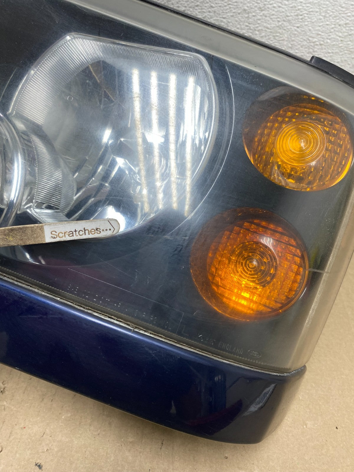 2003-2004 Land Rover Discovery Left Driver LH Halogen Headlight AG6853 DW3