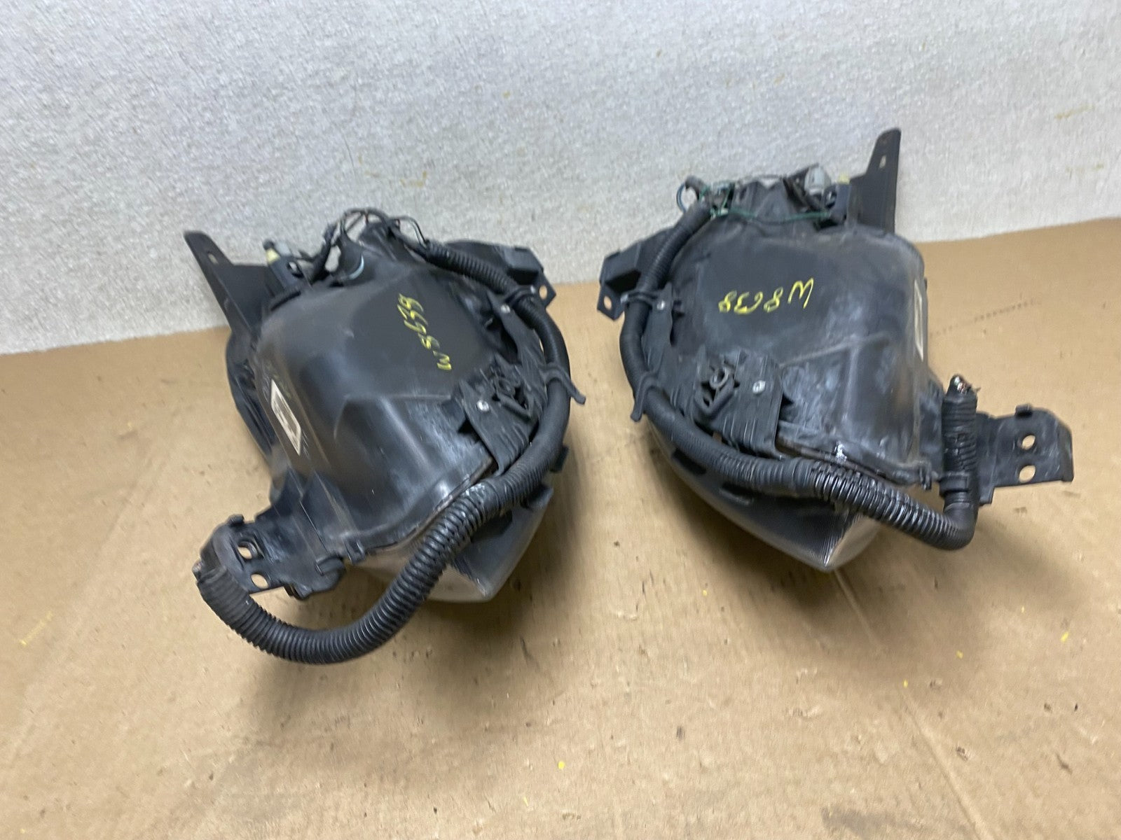 Sedan 2007 2008 2009 Nissan Altima Left+Right Set Headlights W8638 DW13