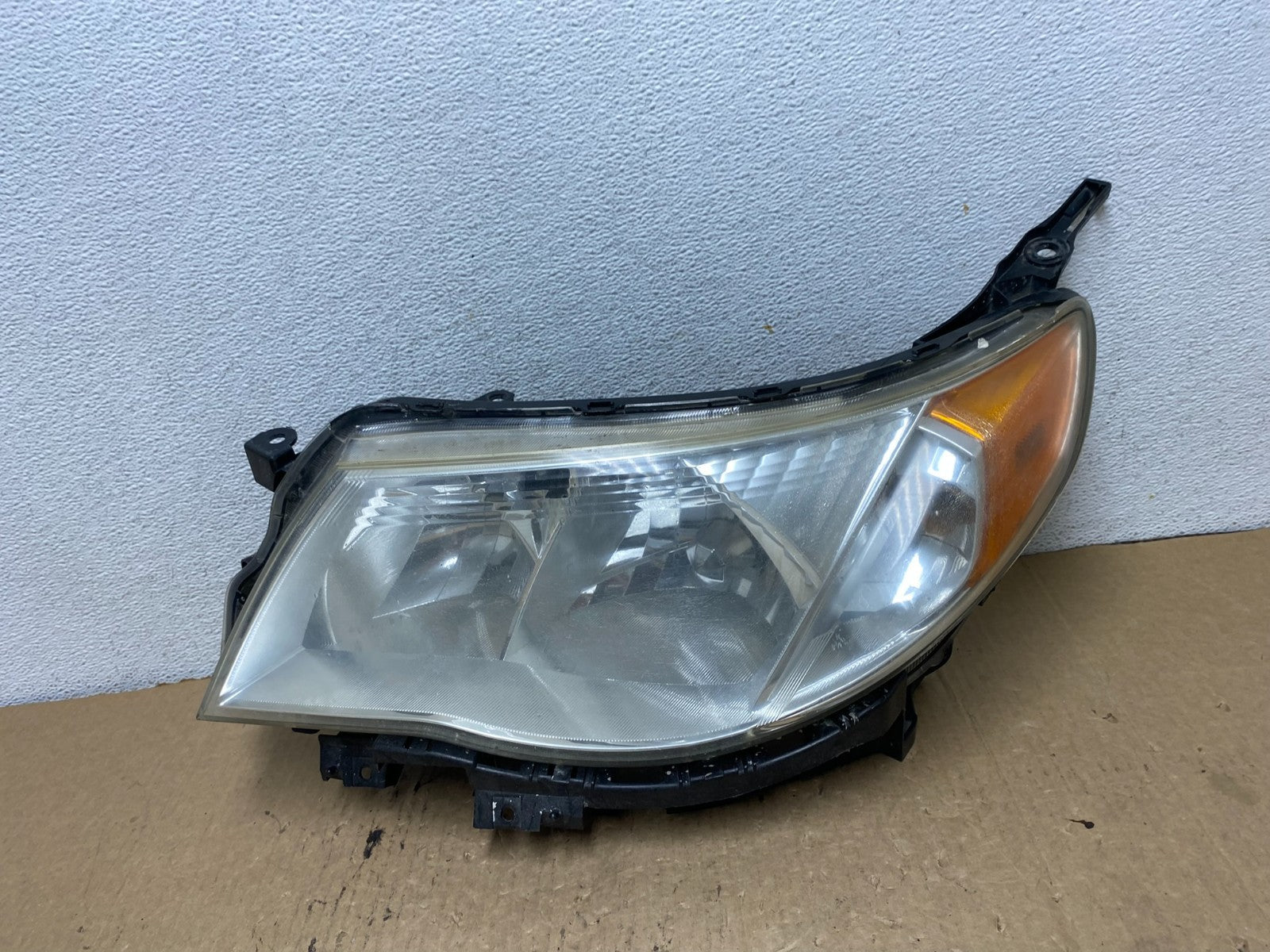 2009-2013 Subaru Forester Left Driver LH Halogen Headlight AG2305 DW0