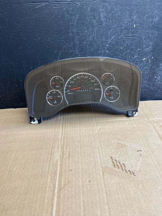 2008 to 2010 Chevrolet Express Speedometer Cluster Gauge AD7058 DG0