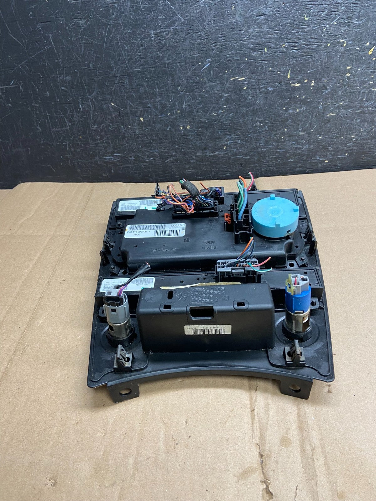 2005 2006 2007 Jeep Commander Grand Cherokee A/C Climate Control Bezel ai5997 DG3