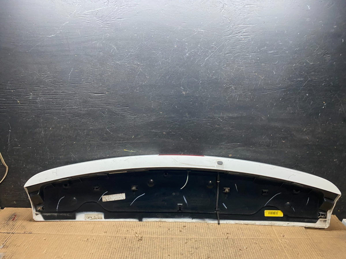 2011 to 2016 Chrysler Town & Country Rear Back Wing Spoiler t9499 DG5