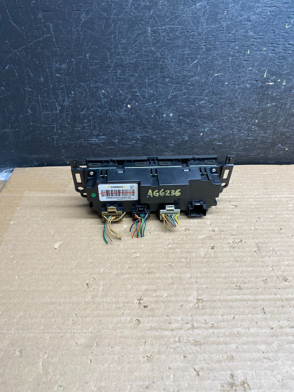 2007-2011 GMC Yukon Tahoe Automatic Climate Temperature Temp Control AG6236 DG3