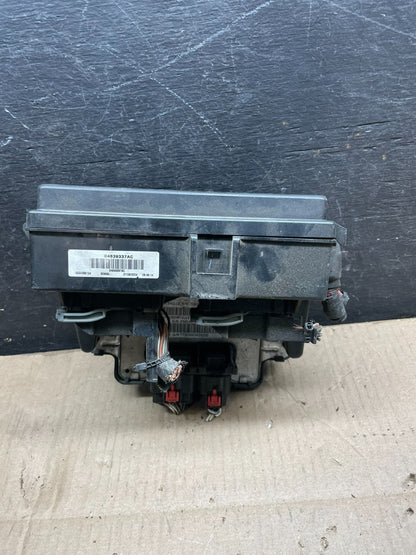 2005 Jeep Grand Cherokee Fuse Box BCM Body Control Module Oem r3905 DG2