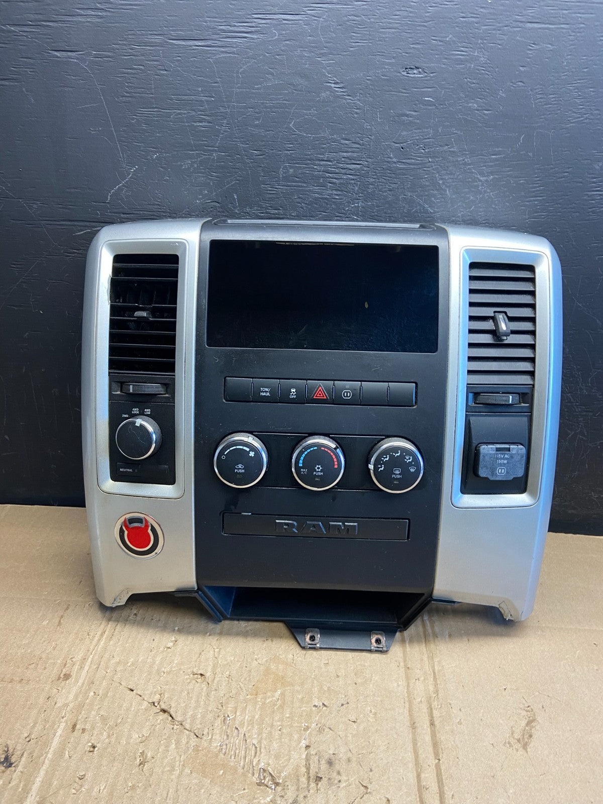 2009 to 2012 Dodge Ram 1500 Center Dash Radio Screen Climate Panel AE1940 DG0