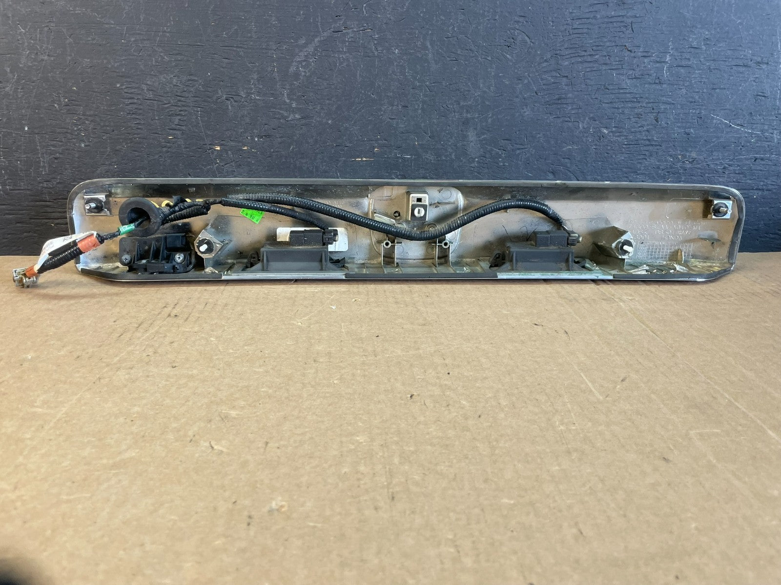 2009-2015 Honda Pilot Tailgate Trunk Handle Bezel Molding W/O Camera AD0198 DG3