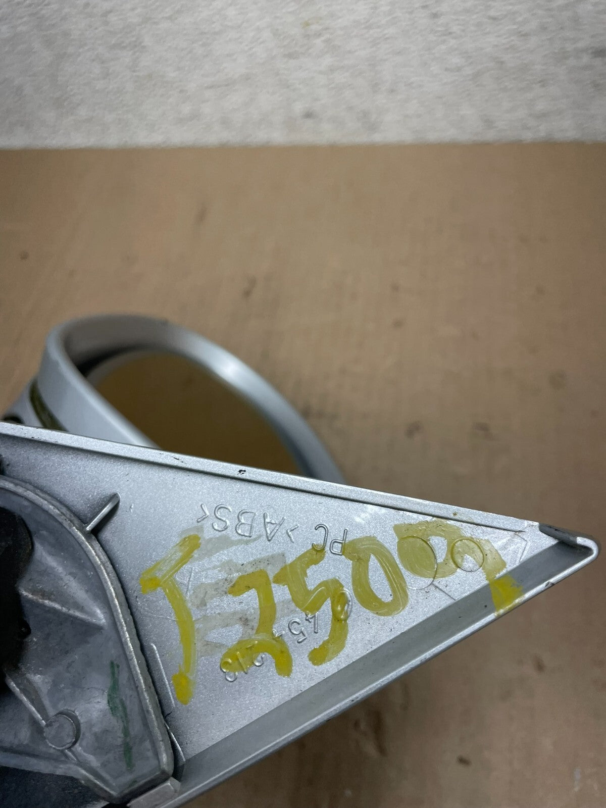 2006 to 2008 Mercedes-Benz CLS550 Left Driver LH View Door Mirror J2509 OEM DG17