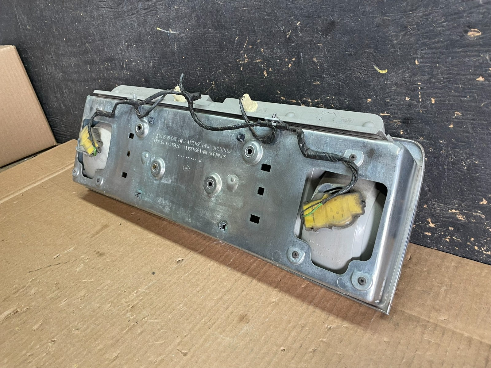 1992 to 2002 Cadillac Eldorado Car Rear License Plate Trim Panel ab3070 DG6