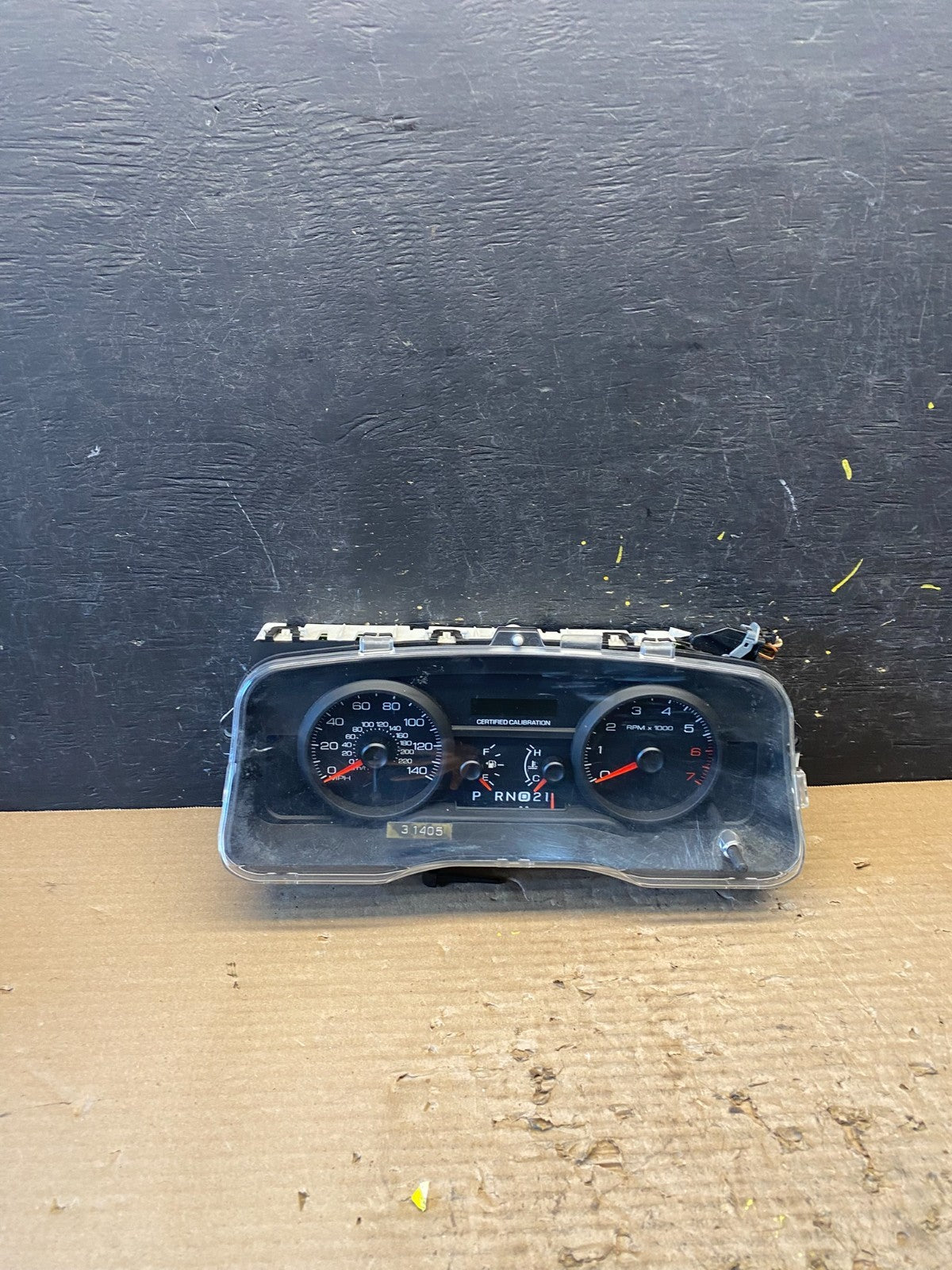 2009 to 2010 Mercury Marquis Speedometer Cluster Gauge Oem S9019 DG0