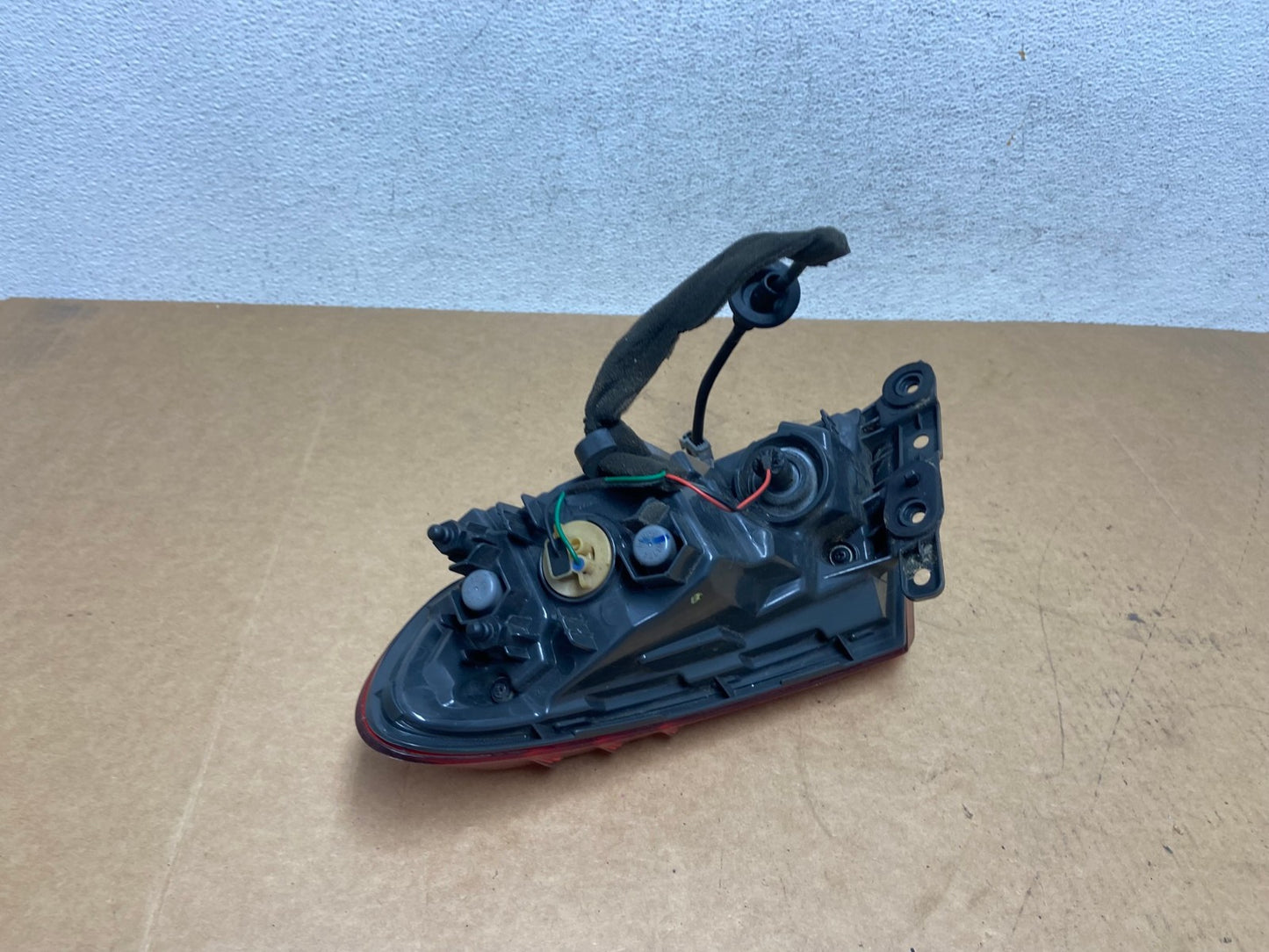 2015 2016 2017 Chrysler 200 Sedan Left Driver LH Side Tail Light AE2977 LK4
