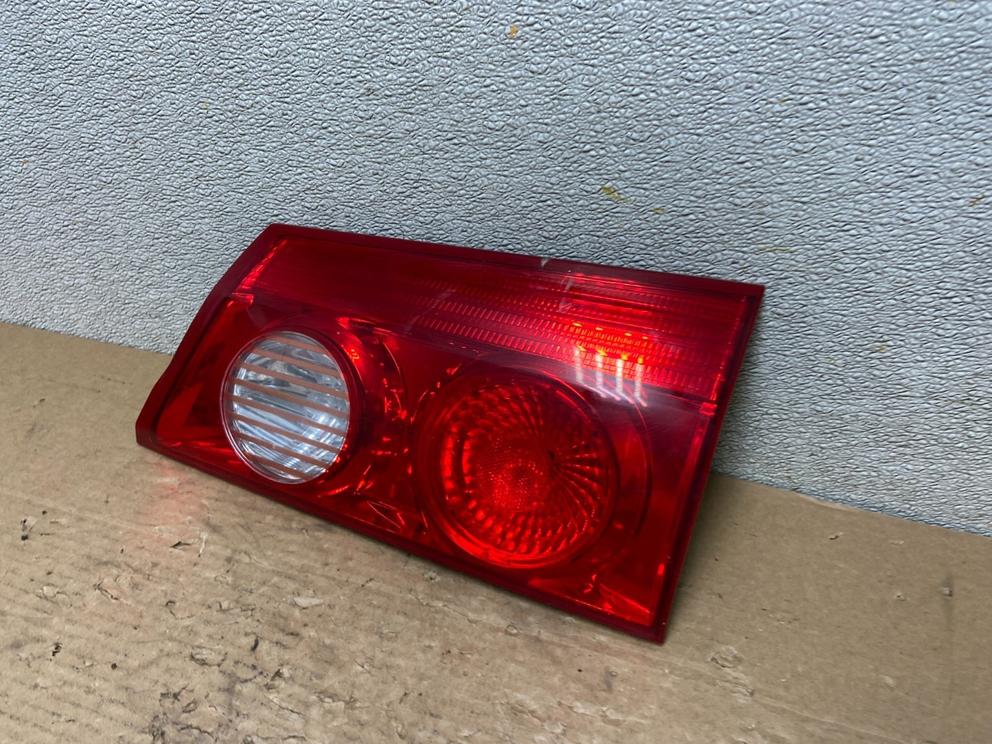 2006 to 2010 Toyota Sienna Right Passenger Side Rh Inner Tail Light AB4859 LK1