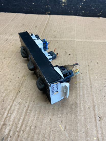 2001 - 2007 GMC Chevrolet Express 1500 Climate Control A/C aa8146 DG2