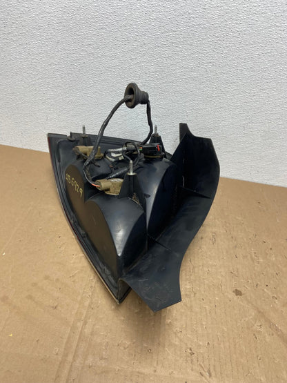 1998-2003 Ford Crown Victoria Right Passenger Rh Side Tail Light Oem AB6929 LK5