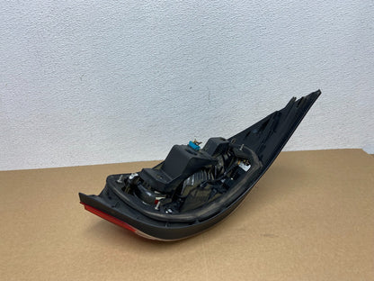 2008 2009 2010 BMW 5 525i 530i Right Passenger Rh Tail Side Light Oem AB9928 DW4