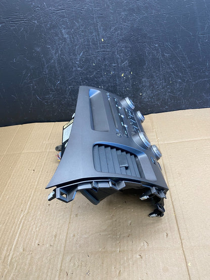 2006 - 2011 Honda Civic Radio AM/FM Climate Control Air Vent Bezel AC9388 DG1
