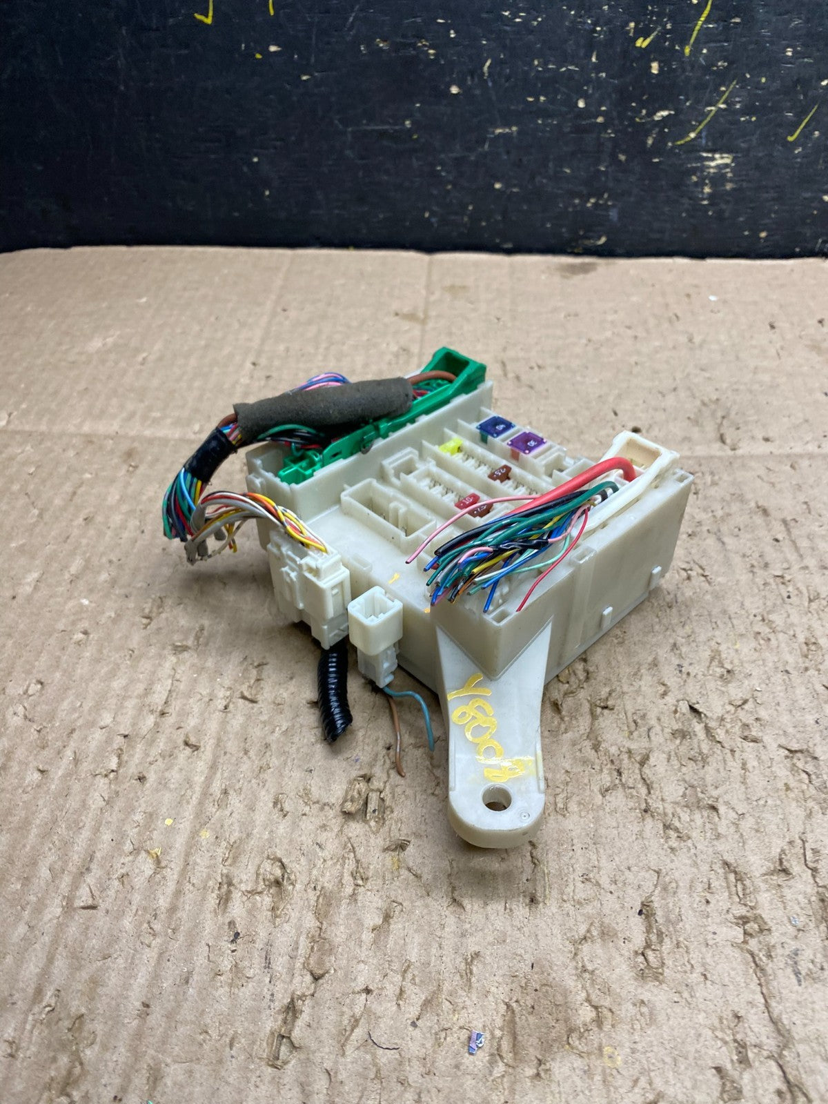 2011 to 2017 Honda Odyssey Cabin Fuse Box Panel 38230-TK8-A213 Y80083