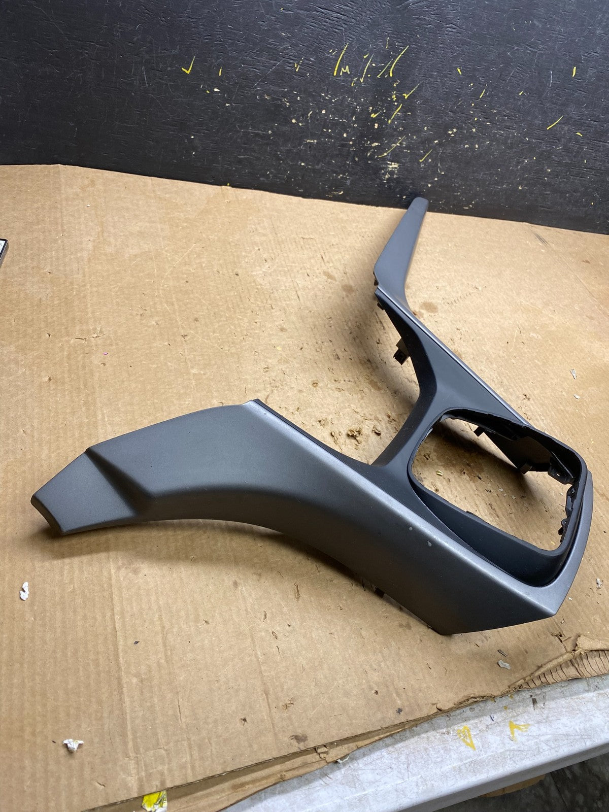 2013 - 2016 Ford Escape Center Dash Radio Gear Shifter Panel Bezel Trim z4503 DG1