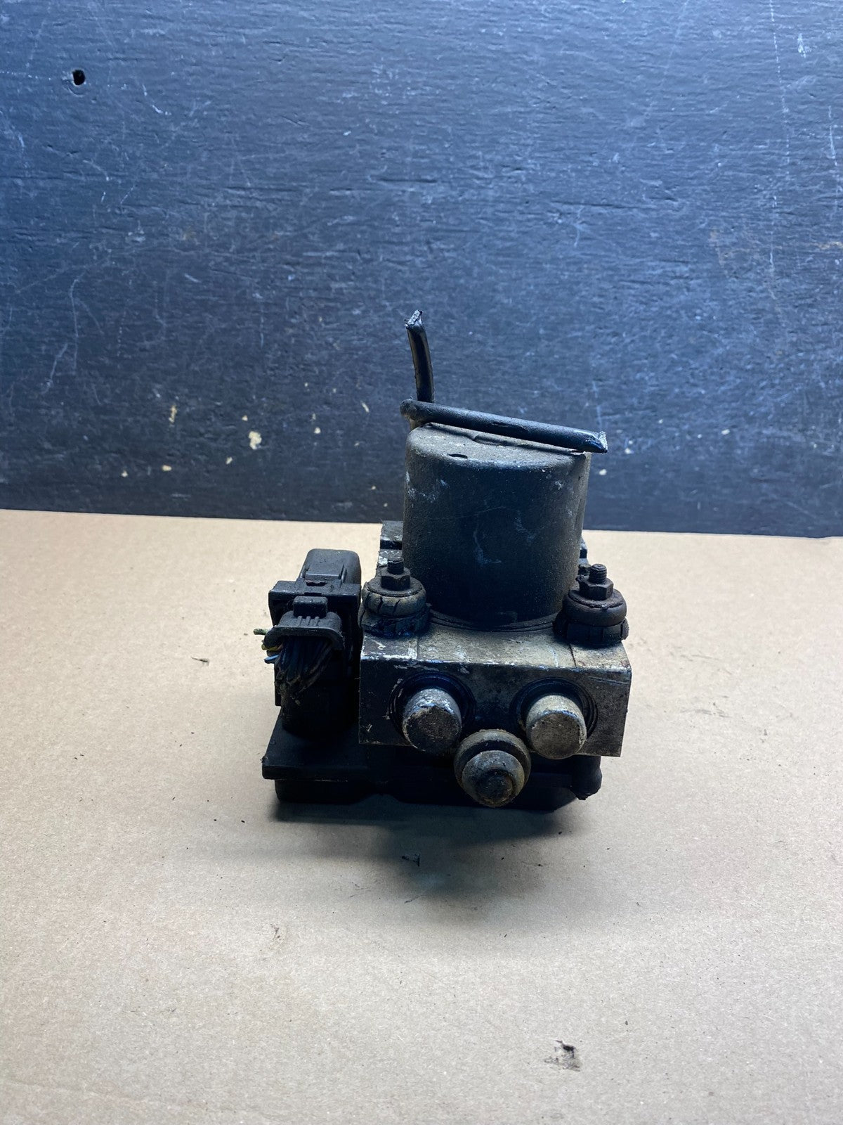 2006 - 2007 Chevrolet Silverado GMC Sierra ABS Anti-Lock Brake Module AI7181 DG4