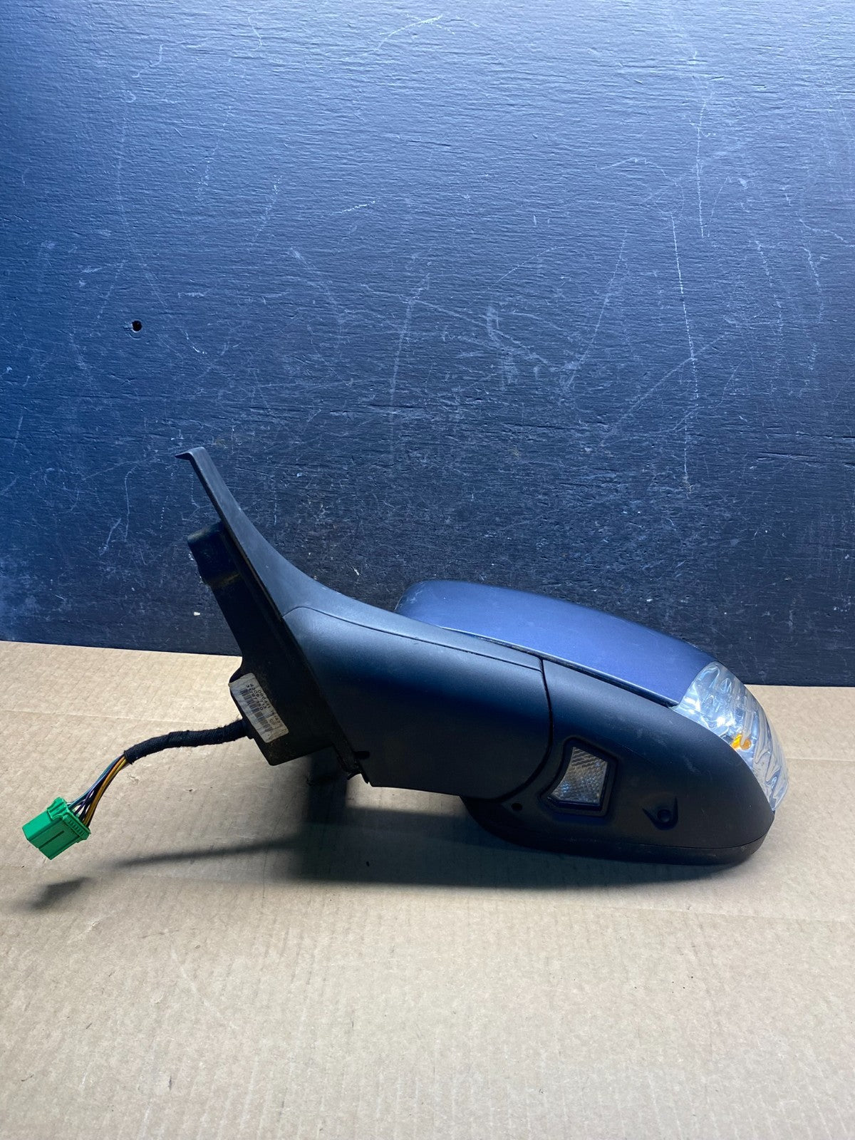 2007 - 2011 Volvo XC70 V70 Left Driver View Door Mirror ag7249 DG3
