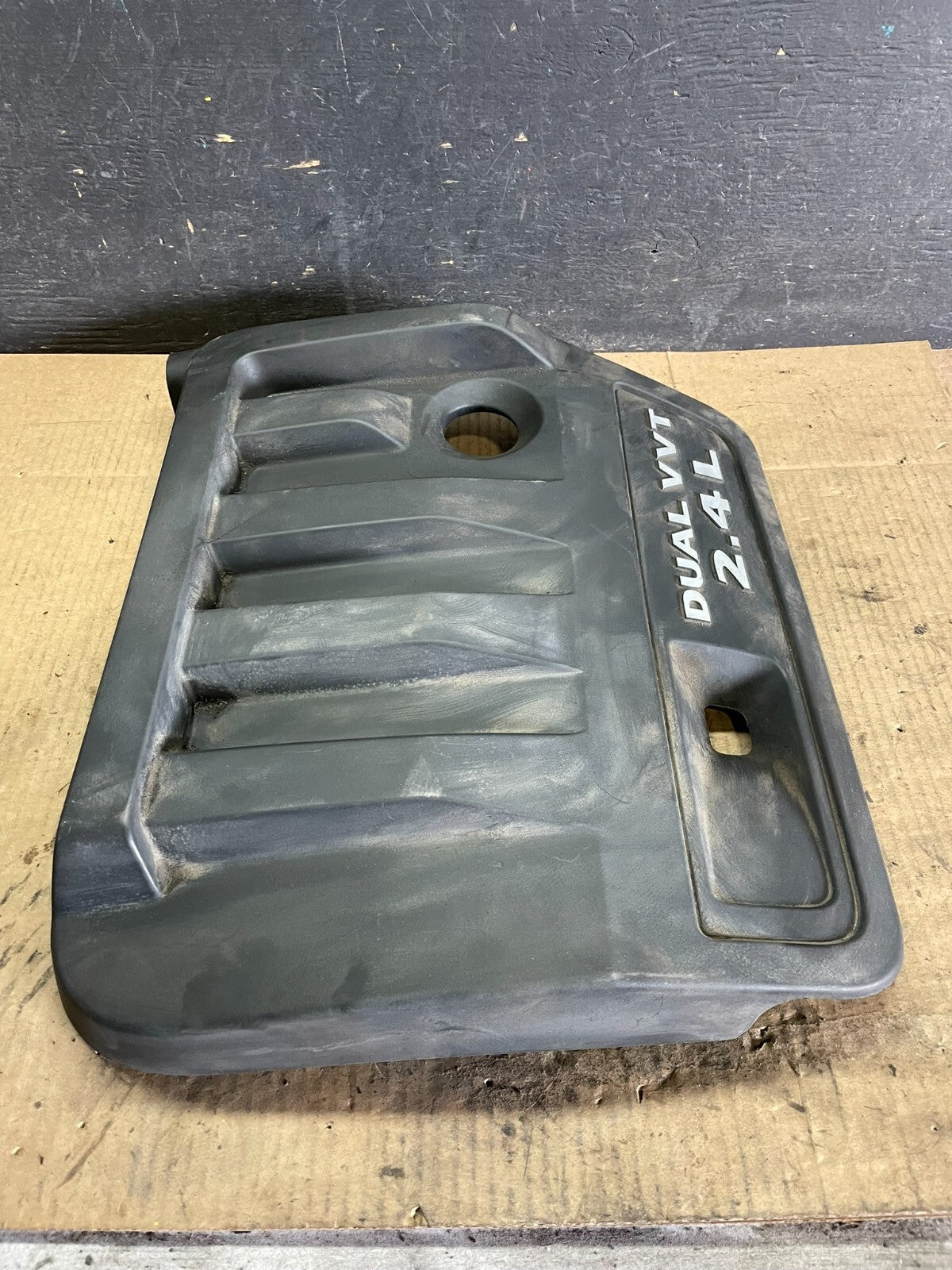 2012 to 2014 Chrysler 200 Engine Cover Top Lid Cover J4146 DG3